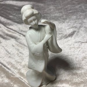 White Geisha Girls Porcelain Figurine 10"